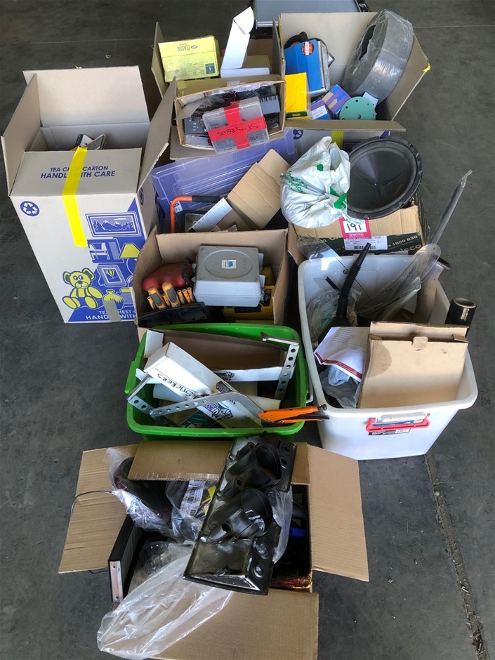 New in Boxes Multitude Single Towel Rail, 800mm, Quantity 2