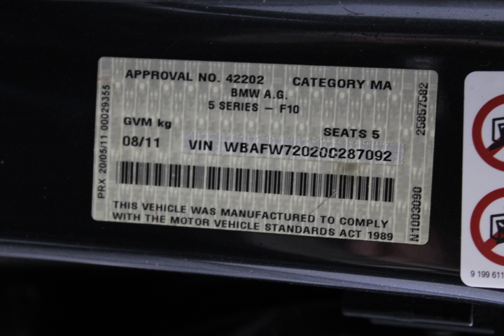 New Waterproof Men'S Watch Barrel Shaped Transparent Watch Popular