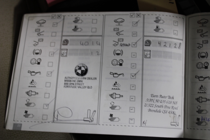 Waterproof  Watch Barrel Shaped Transparent Red Color Quartz Watch Popular