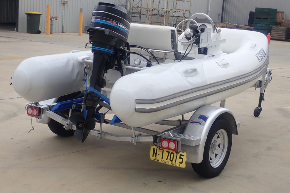 Waterproof  Watch Barrel Shaped Transparent Quartz Watch Popular