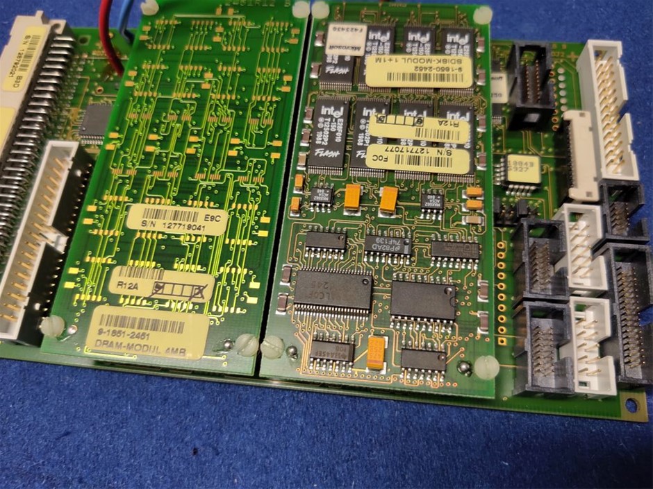 1.45 Carats Natural Rhodolite Garnet Ring - 925 Silver