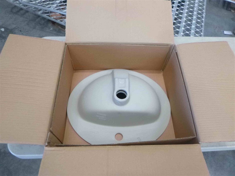 FORD FALCON GT 351 1/10th Oz (Approx) 999 Silver Bullion Coin