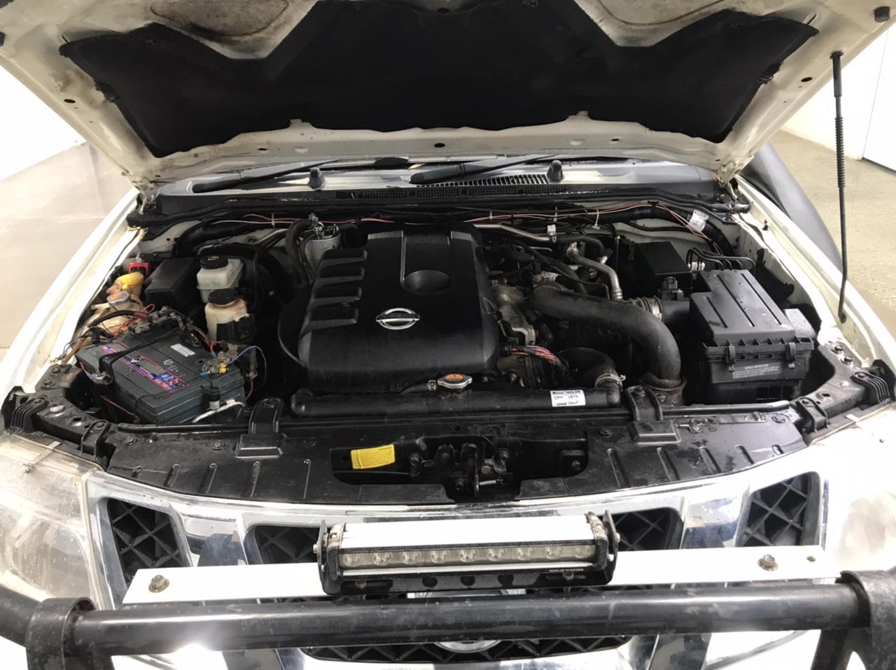 <p>3x Nudge Bars</p>