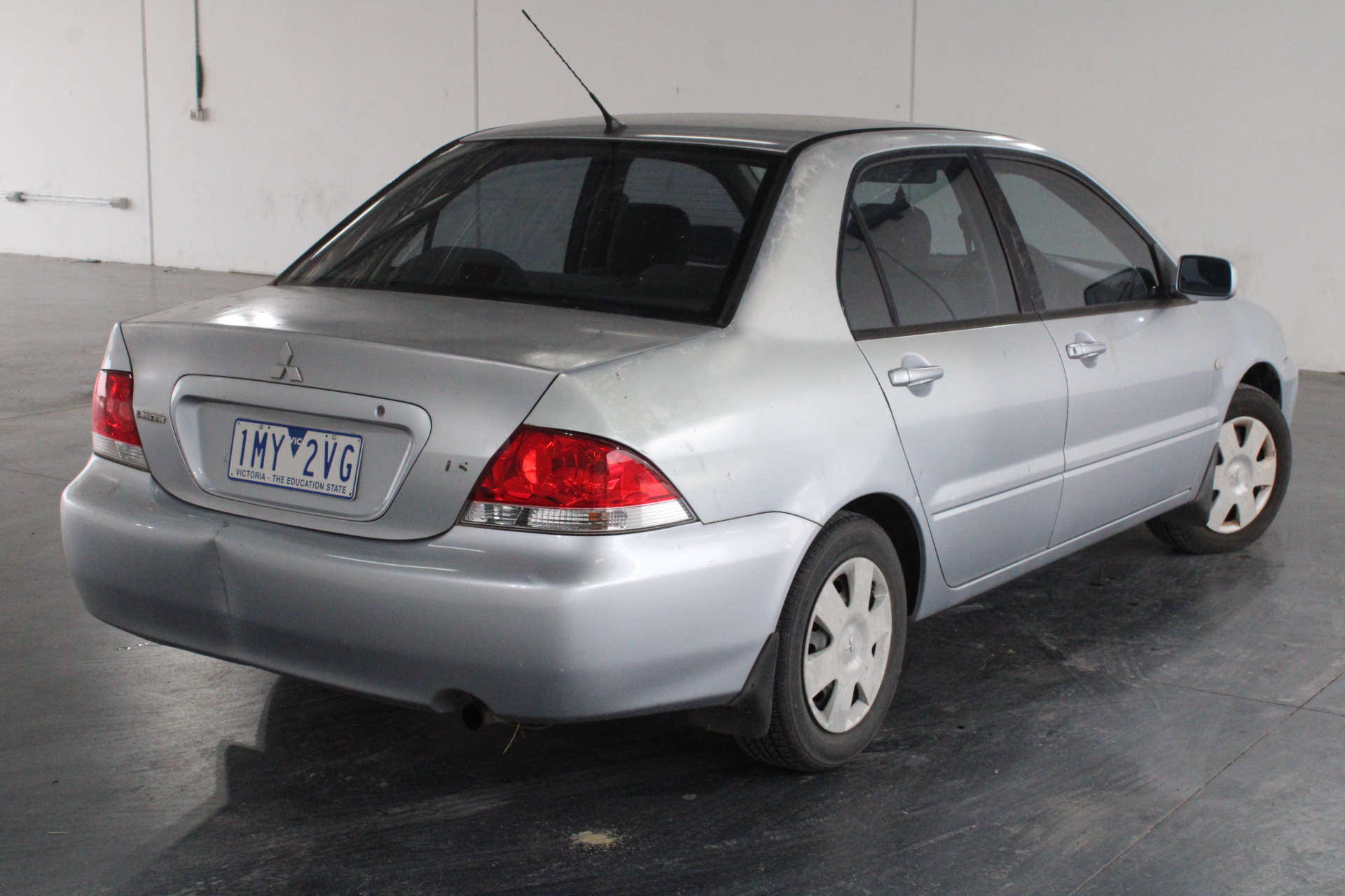 1/100 Scottdale x 2, 1g Valcumbi silver bars x 2 & 1 Kilo Copper Bar