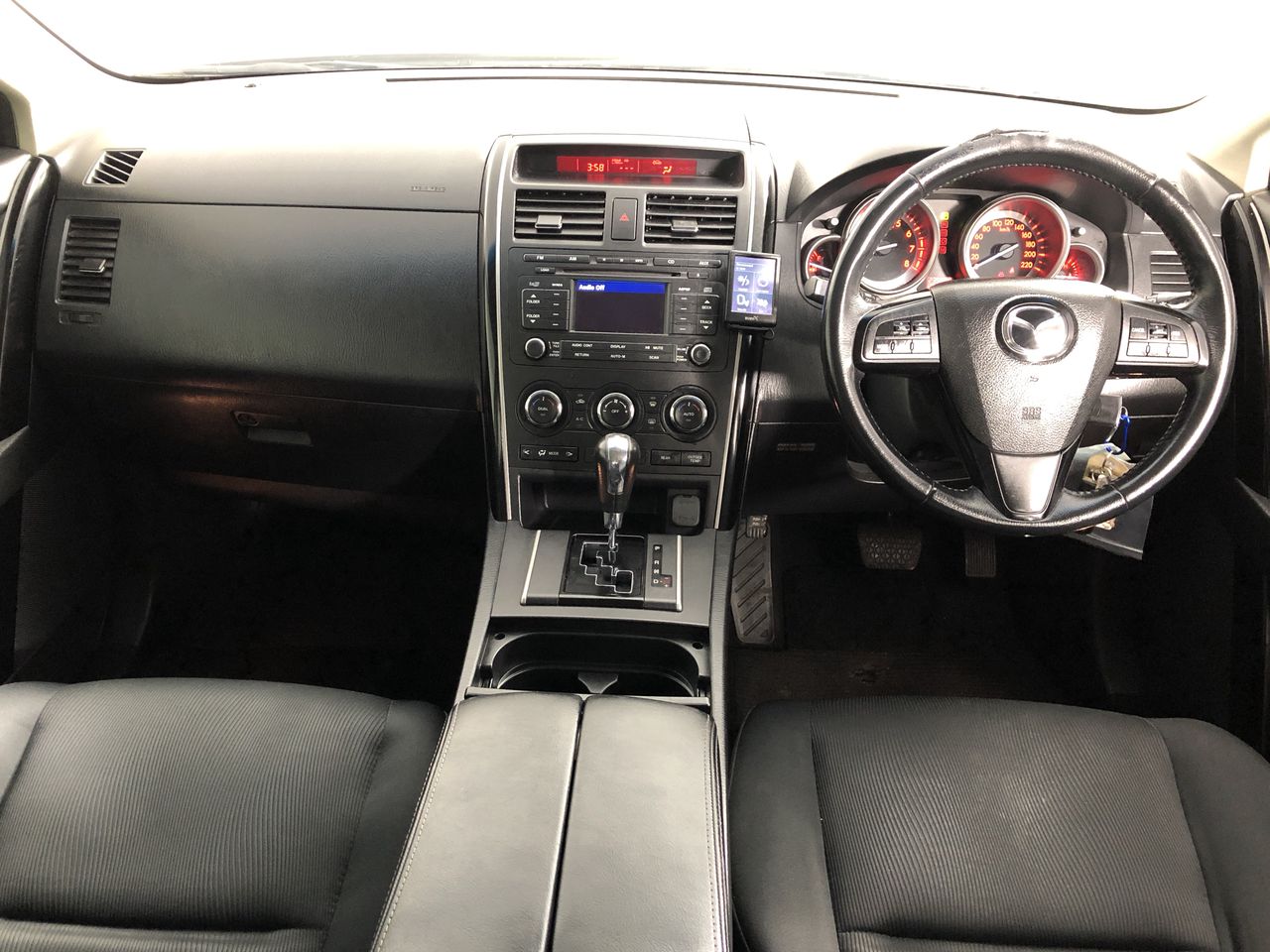 END OF LEASE AUCTION: HDMI Cable