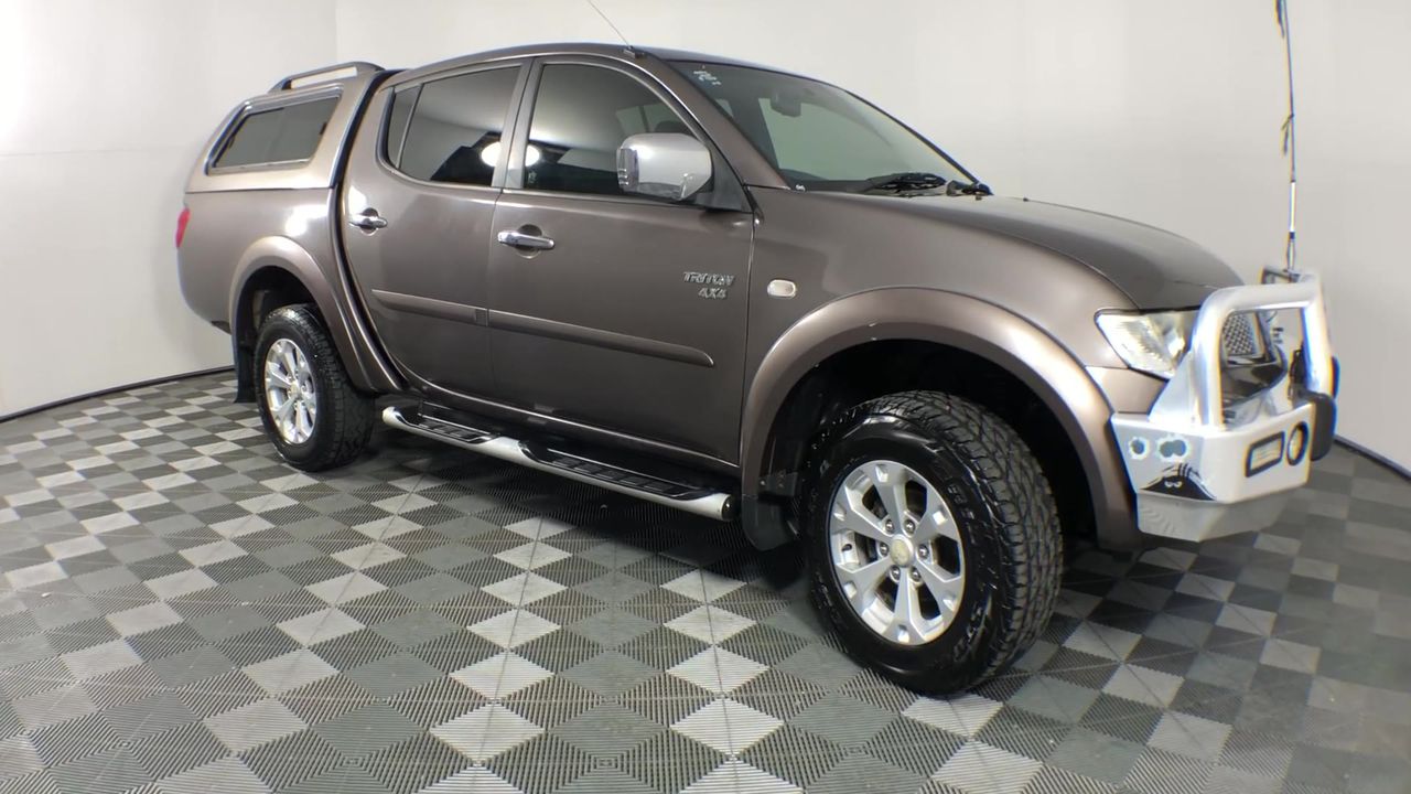 END OF LEASE AUCTION: Outdoor cinema bundle