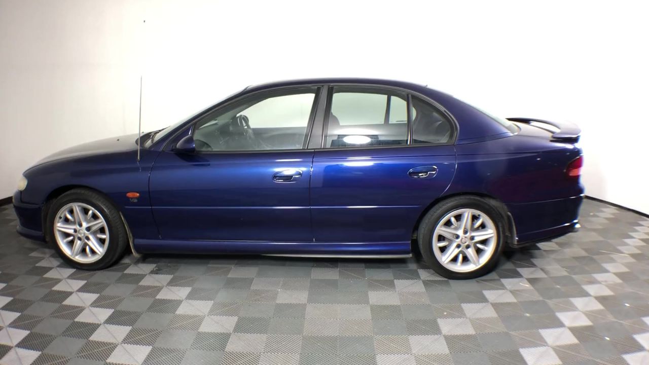 BREVILLE  the Barista Express Impress Sea Salt, Moedl: BES876SST4IAN1.