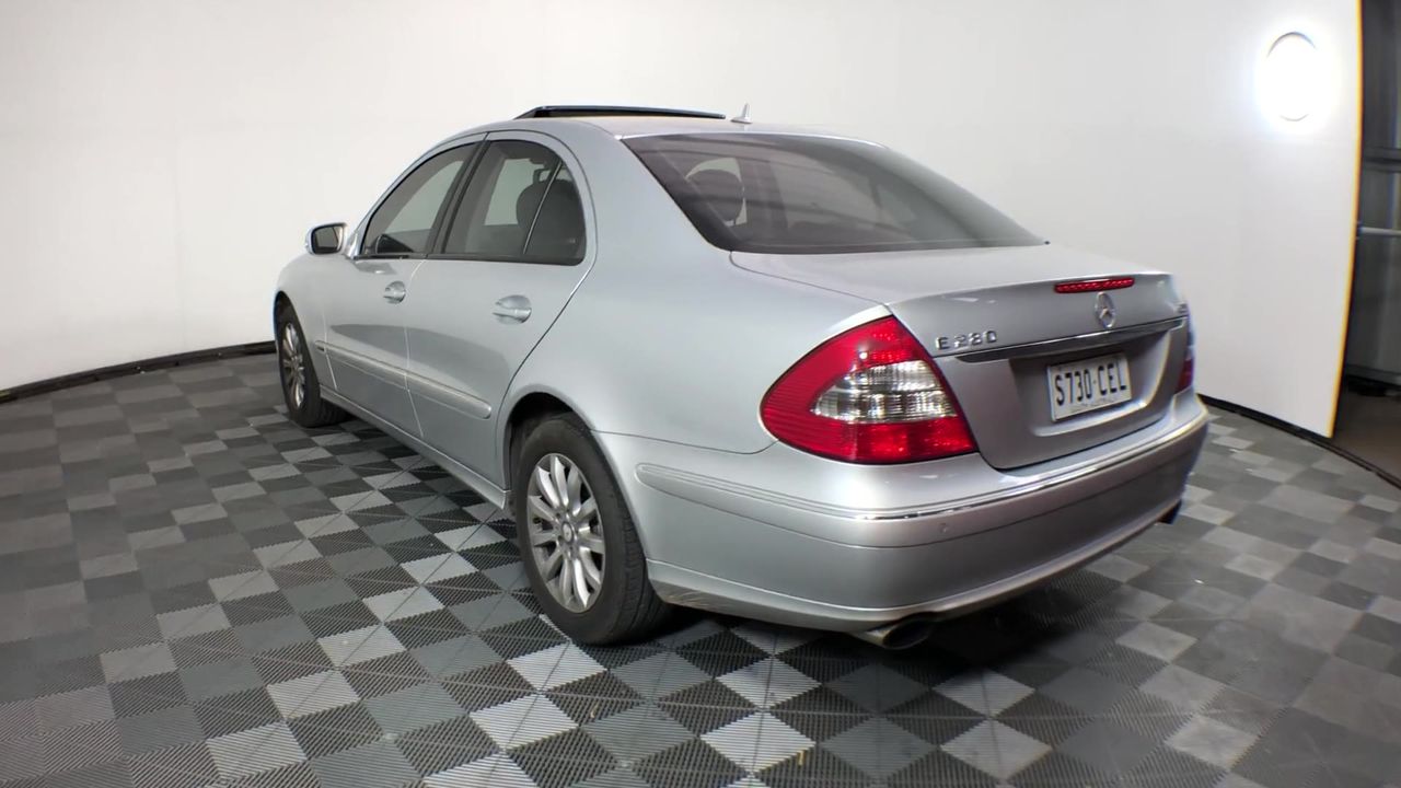 HAKUNA PETS Black Glass Patio Pet Door for Sliding Doors, Large, Adjustable