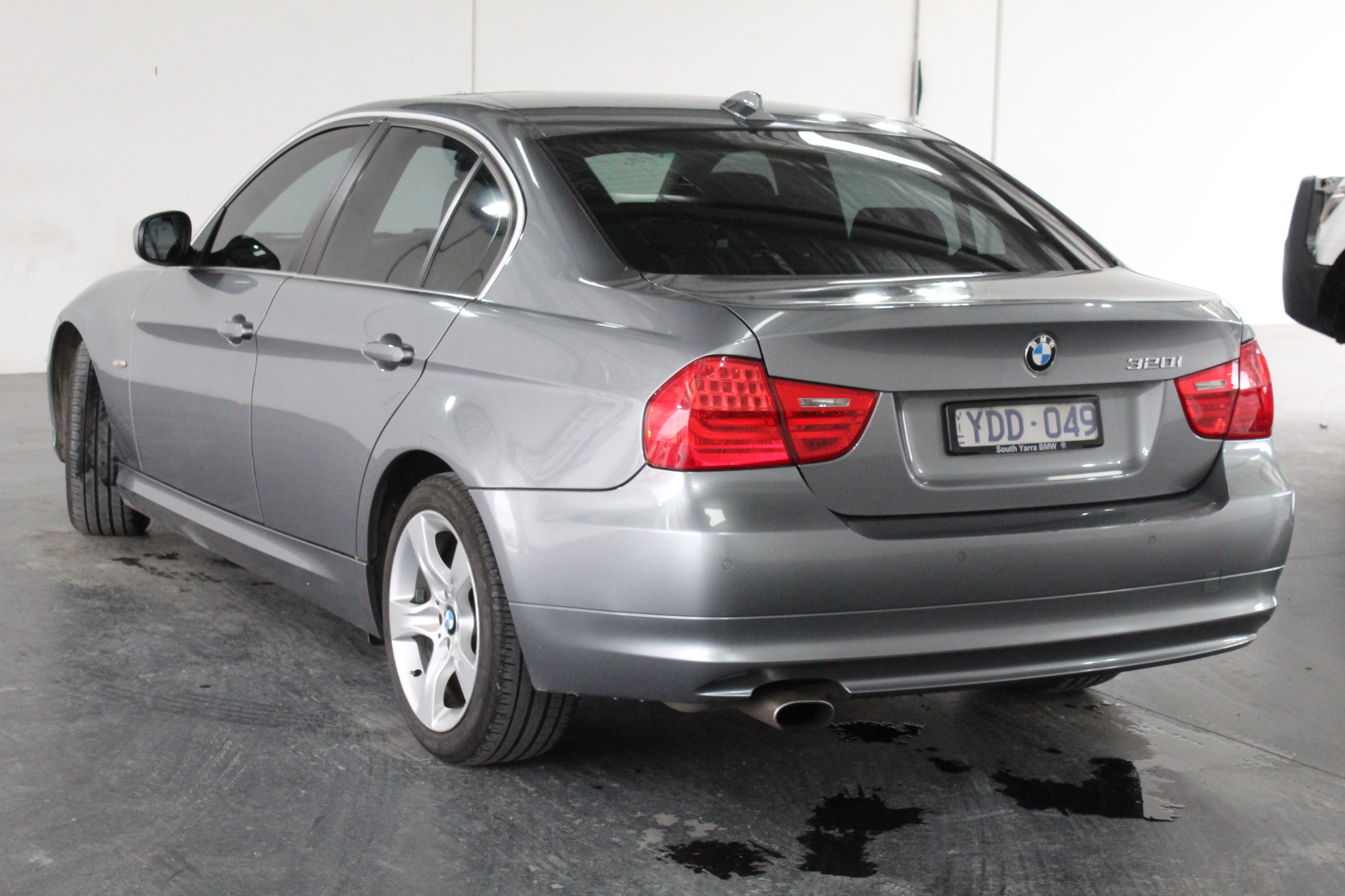 Abstract Geometric Pendant in Silver