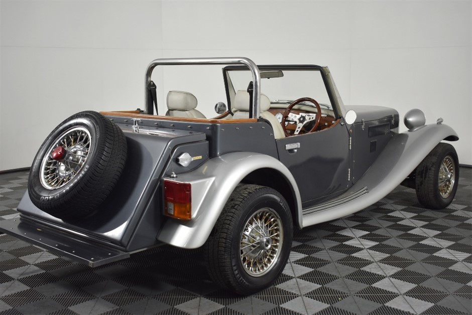 0.43 Ct Two Oval Emerald Gemstone