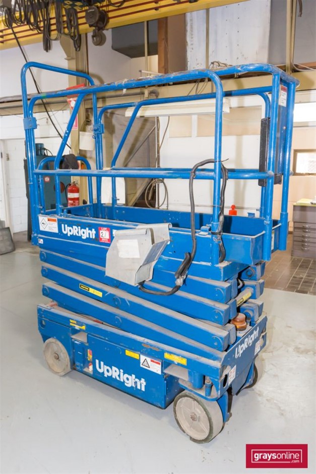 <p>Granulator Machine</p>