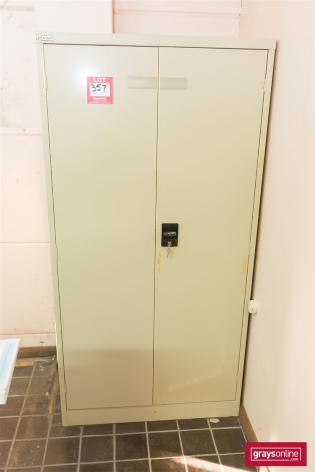 Pallet Comprising of Mini Presses Attachments and Miscellaneous Parts