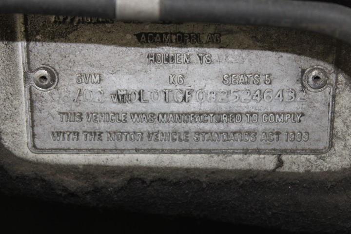 Pallet Comprising of Dewalt DWV902M Vacuum and Shop Vac Pro Vacuum