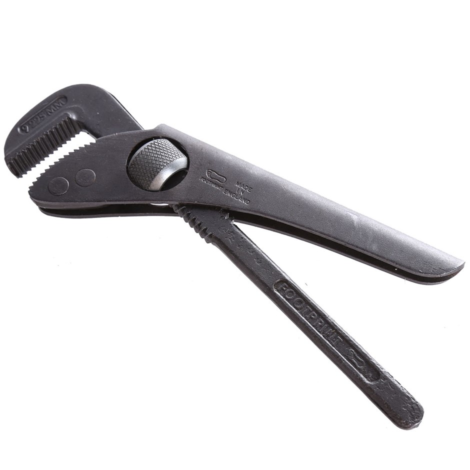 0.07 Carat round 2 white diamond