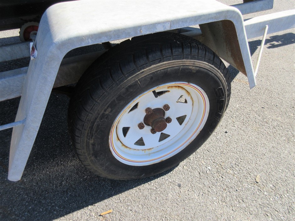 Redbank Emily Brut Cuvee NV (6x 750mL) King Valley, VIC.