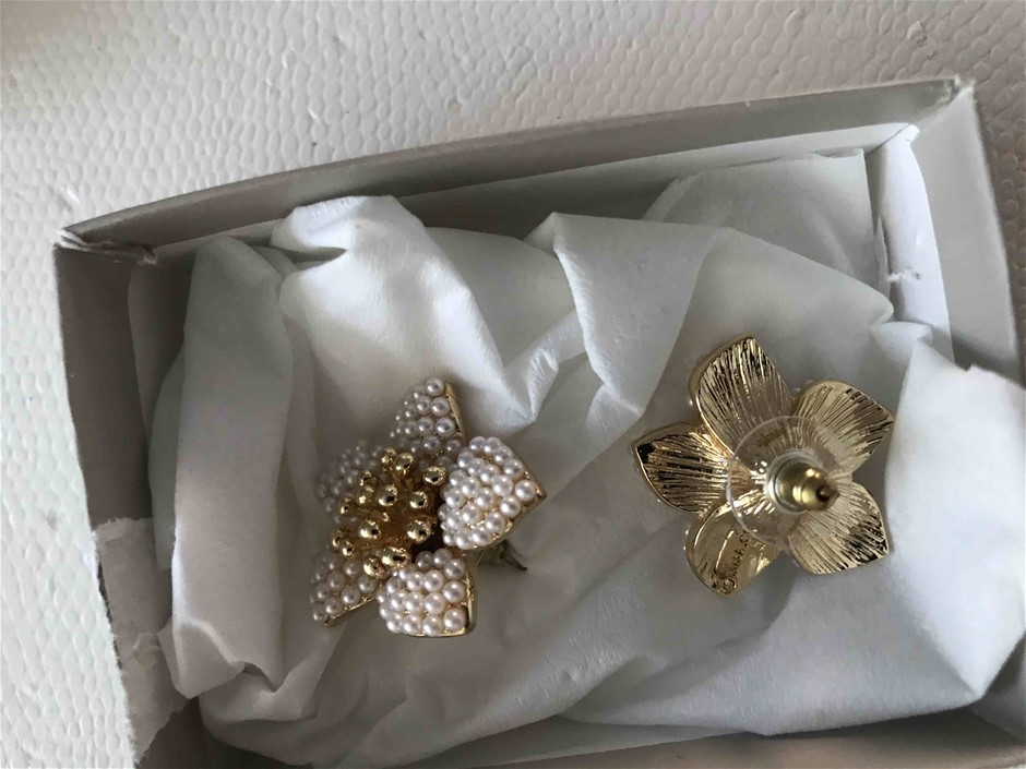 Approx. 32 x MEELUNIE World Flower Potato Starch 25kg Bags