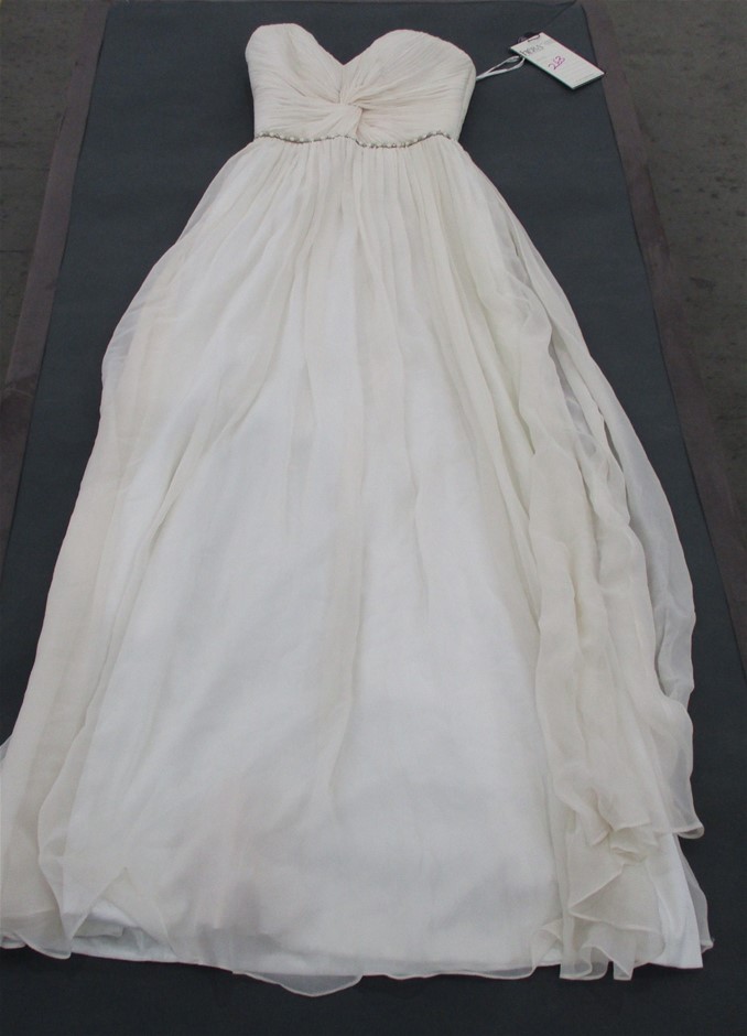 Stunning Rhodium Plated Champagne Crown Heart Ring - US Size 6