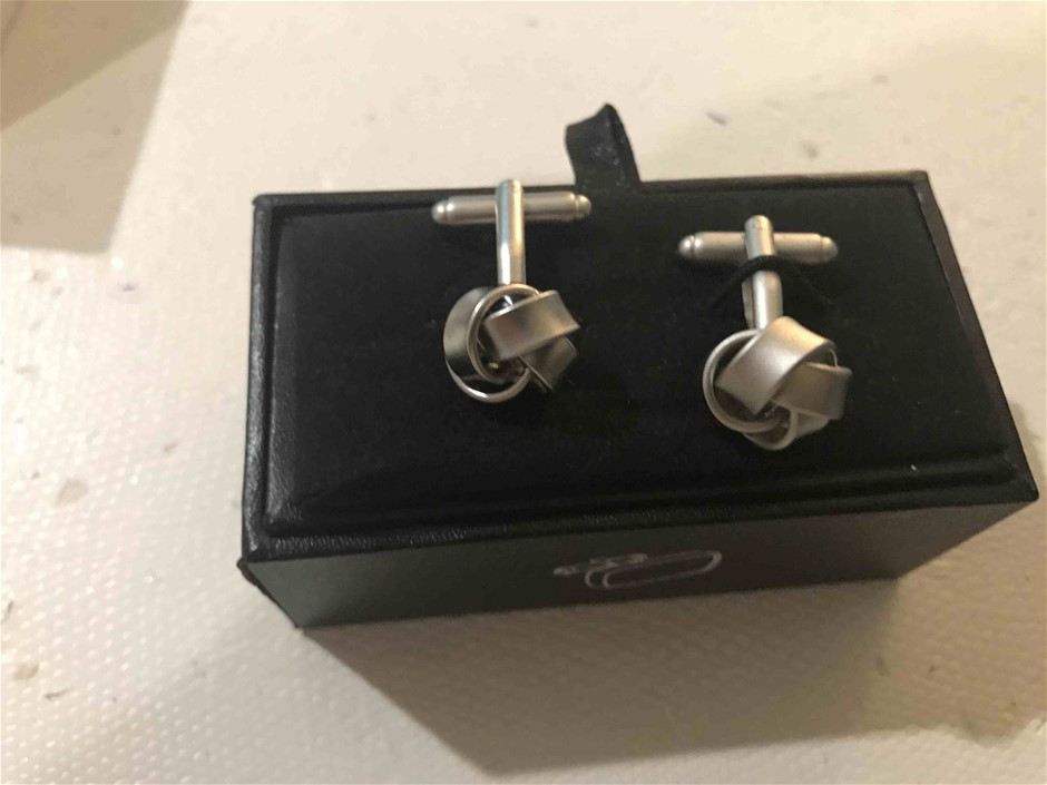 Copper Water Bottle Hammered 1 Litre for Ayurvedic Health Benefits