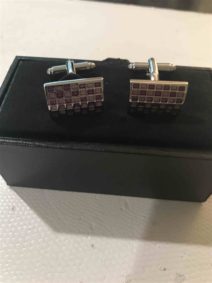 0.12 carat white round 4 diamond