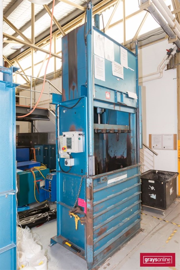 Elephant's Foot Hydraulic Waste Compactor Auction (00755041144