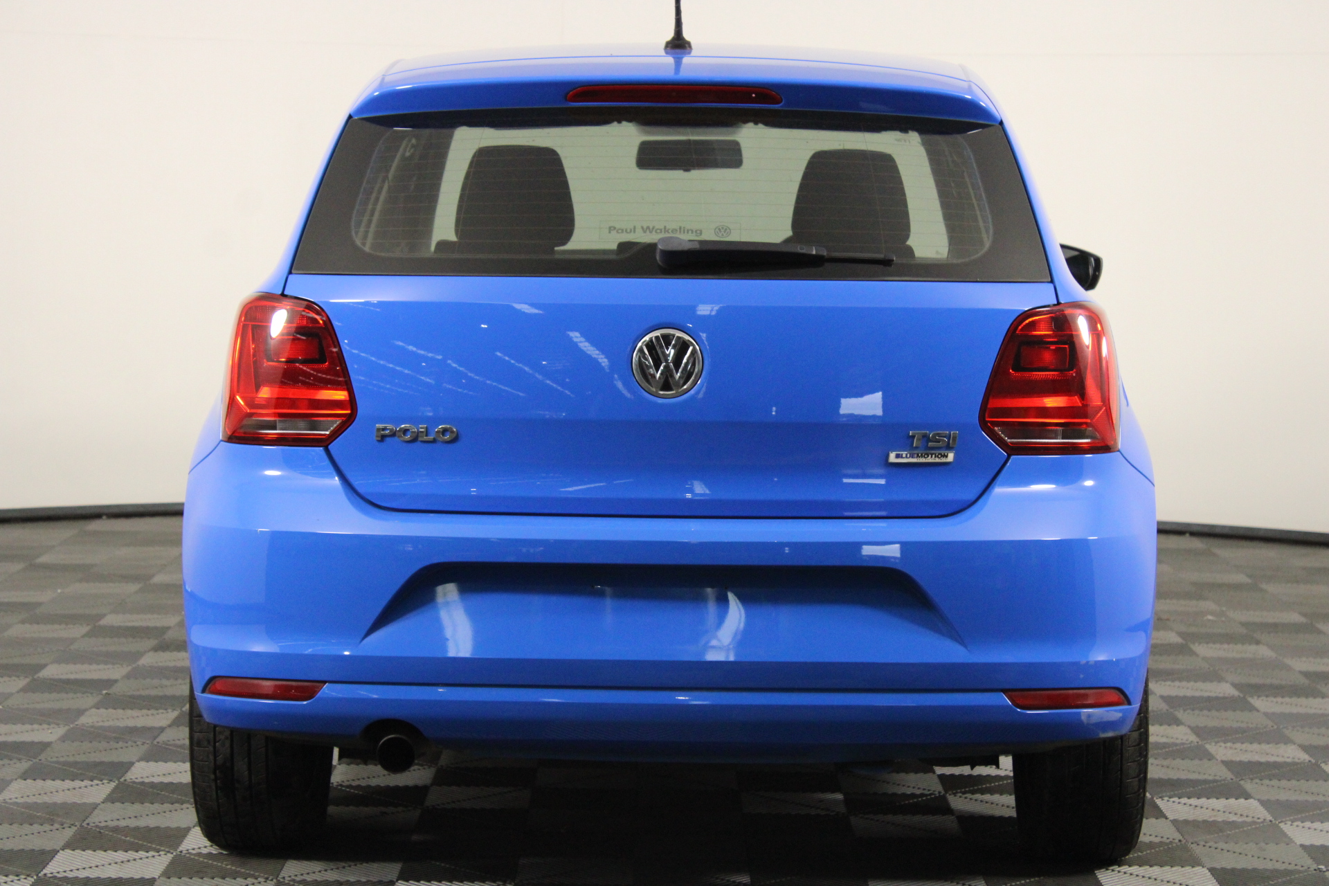 BIJ'OR - Genuine White & Pink Pearl Dangle Earrings in Gold RRP $69