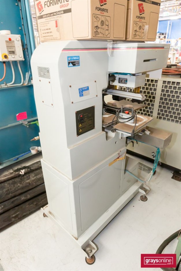 BIJ'OR - Round Pearl Stud Earrings in Purple - 9-10 mm  RRP $49