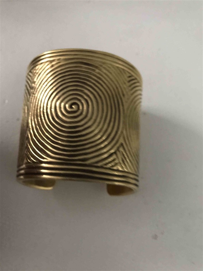 BIJ'OR - Button Baroque White Pearl Drop Earrings in Gold RRP $99