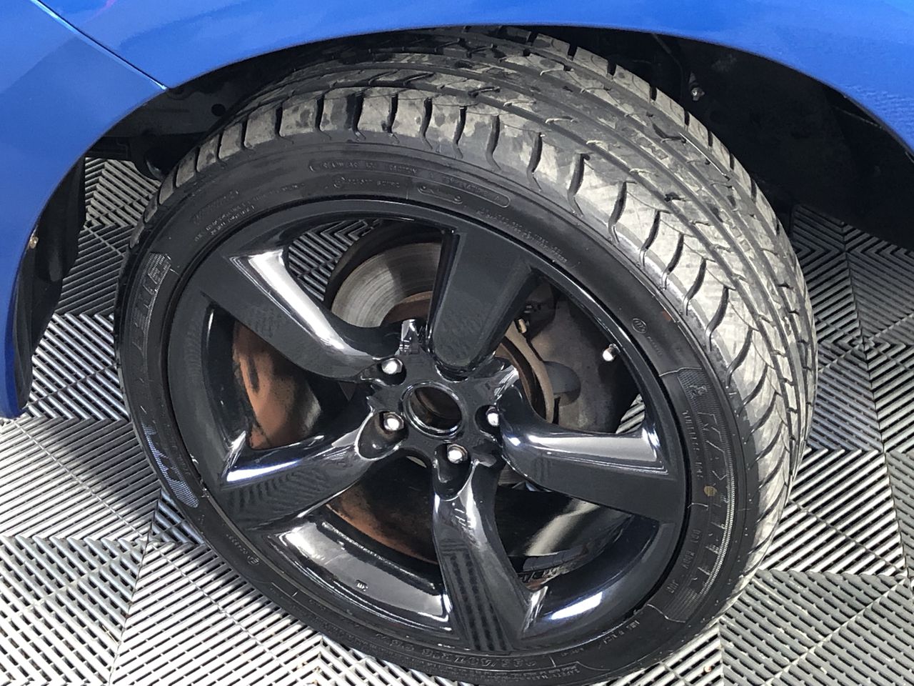 BIJ'OR - White White Pearl Drop Earring & Necklace Set RRP $99