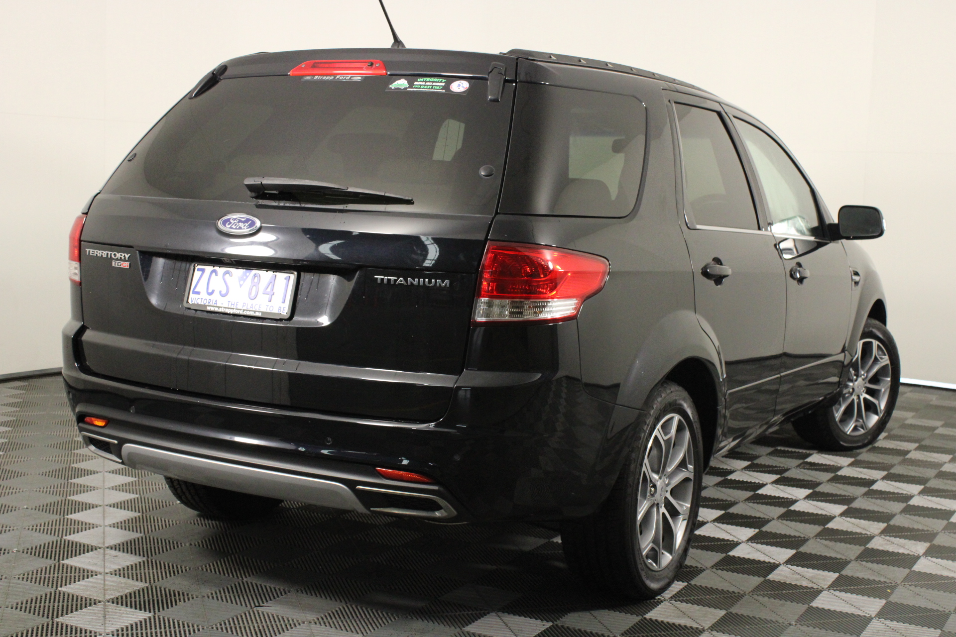 1966 Australia First & Last Queen Elizabeth Silver round fifty cents