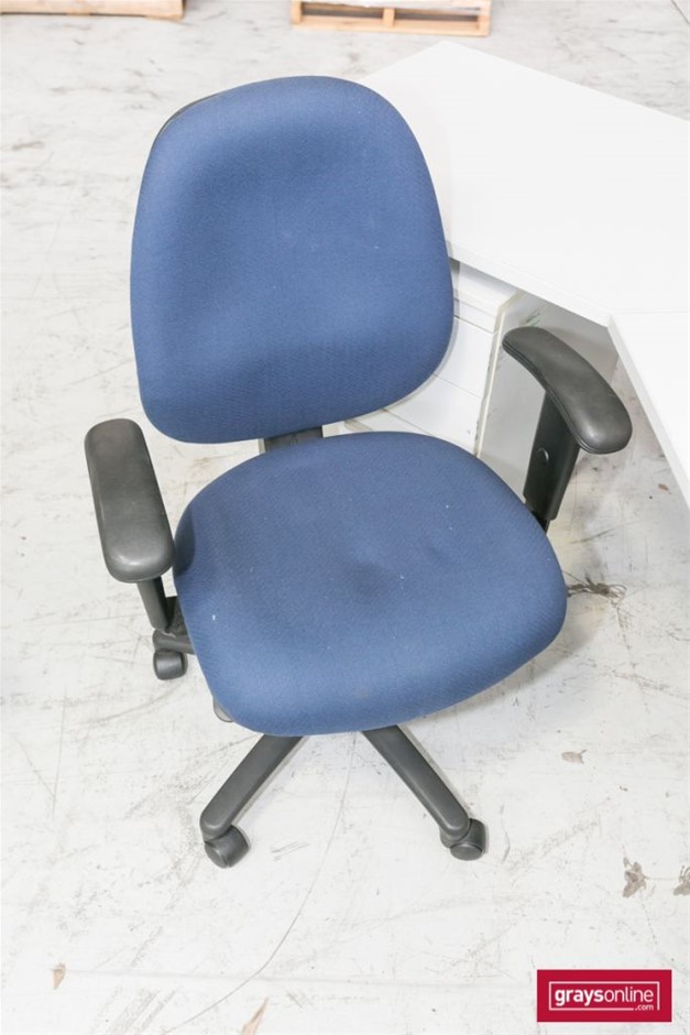 11.48 Carats White Color-Play Opal