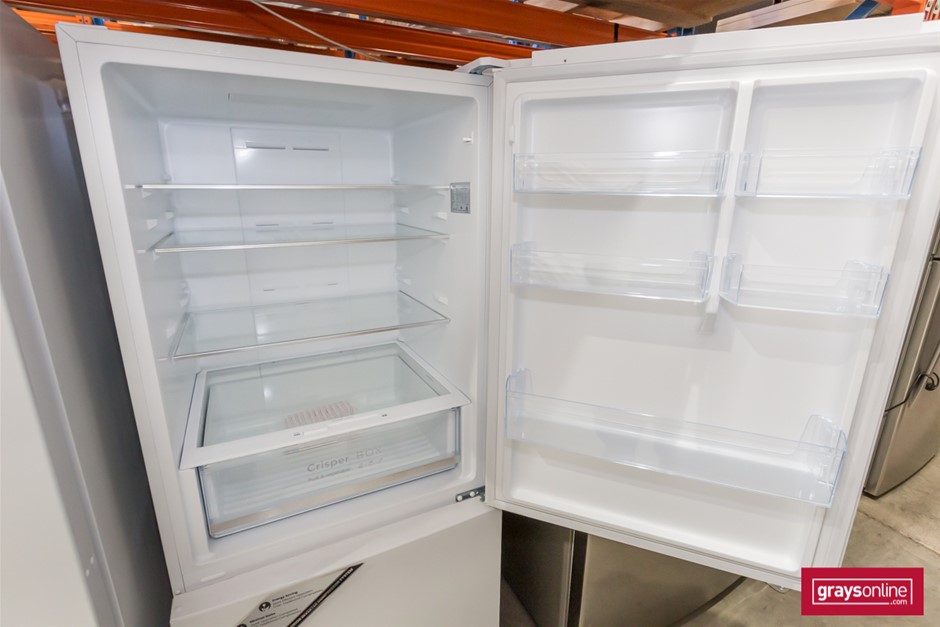 Wolf Blass Yellow Label Pinot Noir (6x 750mL). SA