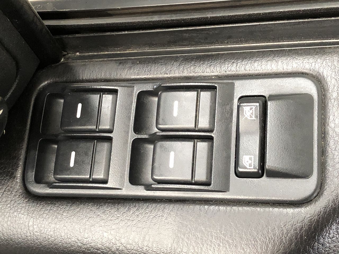 Pitchfork Chardonnay (6x 750mL).