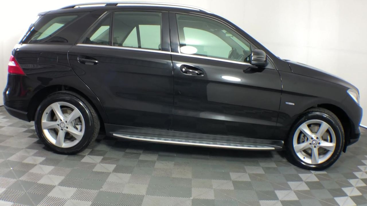 By The Vineyard Mixed Pack Pinot Grigio & Cab Merlot (12x 750mL). SEA.