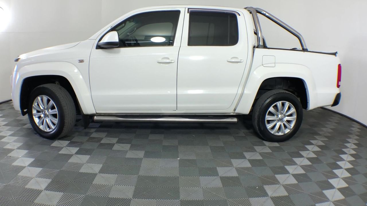 Mixed Speakers, Amplifiers & Audio Equipment Lot