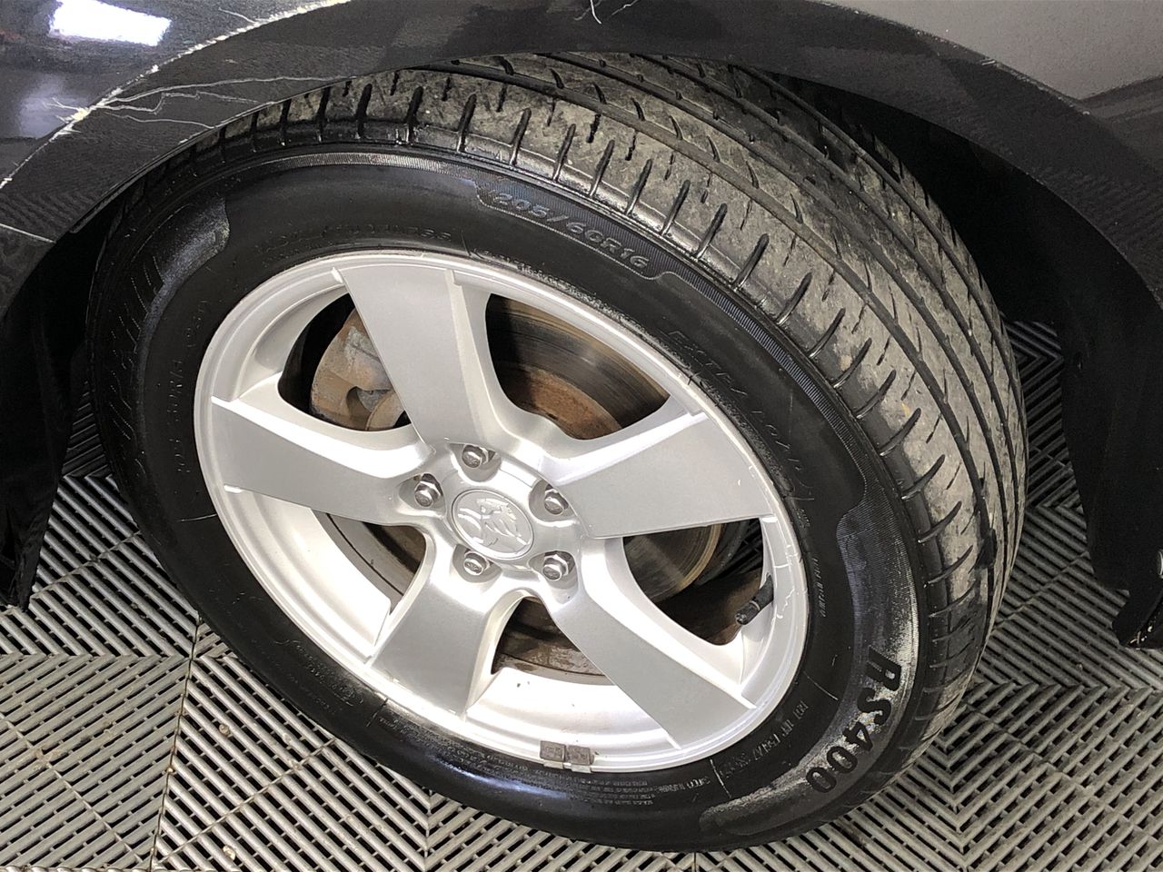 GUESS Men's Legend Analogue Watch, Black/Gold-Tone, GW0564G1. RRP: $599.95.