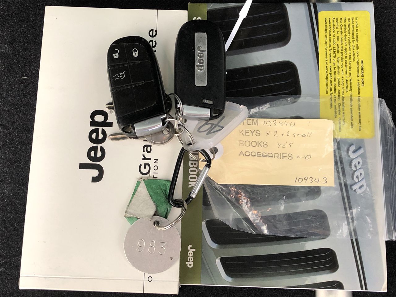 CALVIN KLEIN Men's Slim Straight Jean, Size 34x32, 70% Cotton, Black (001 J