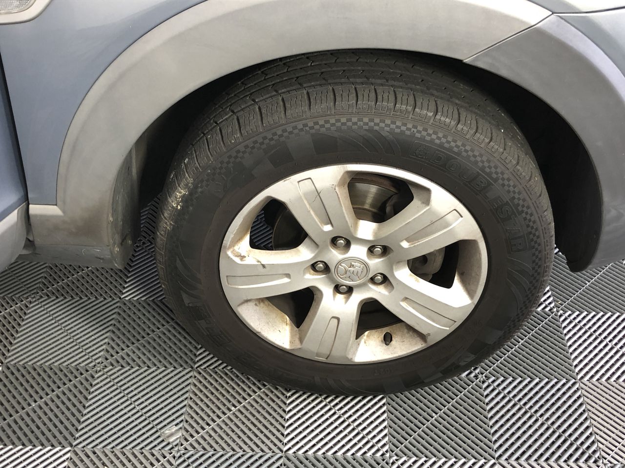 Vial full of Gold Leaf/Flake