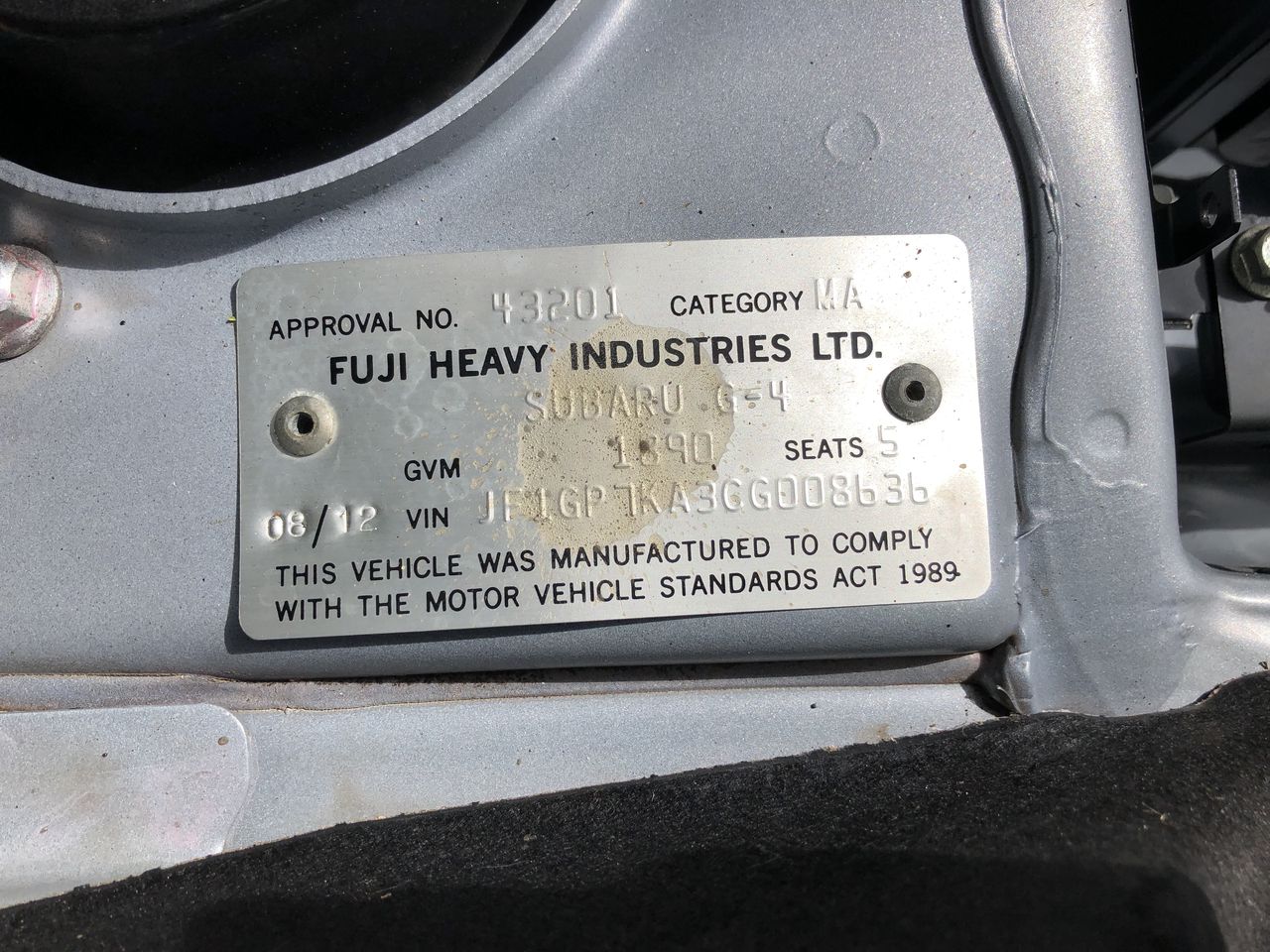 CALLAWAY Edge Men's 9pc Piece Right Handed Regular Flex Golf Club Set. NB: