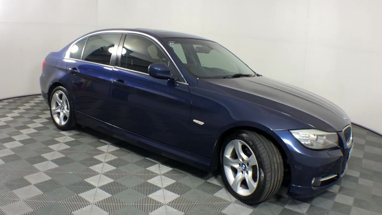 75 x RED ROCK DELI Assorted Chips, Including Flavours: Sweet Chilli & Sour