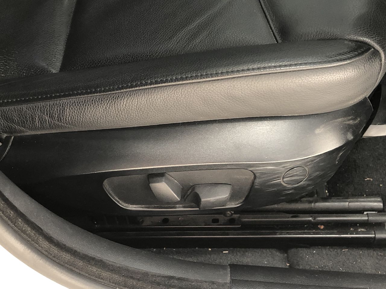 FITBIT Versa 3 Advanced Fitness Watch with GPS and Voice Control, Black. NB