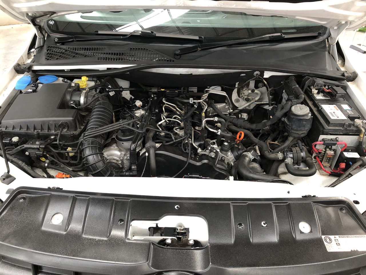 LOGITECH Signature M650 Wireless Mouse, Graphite.