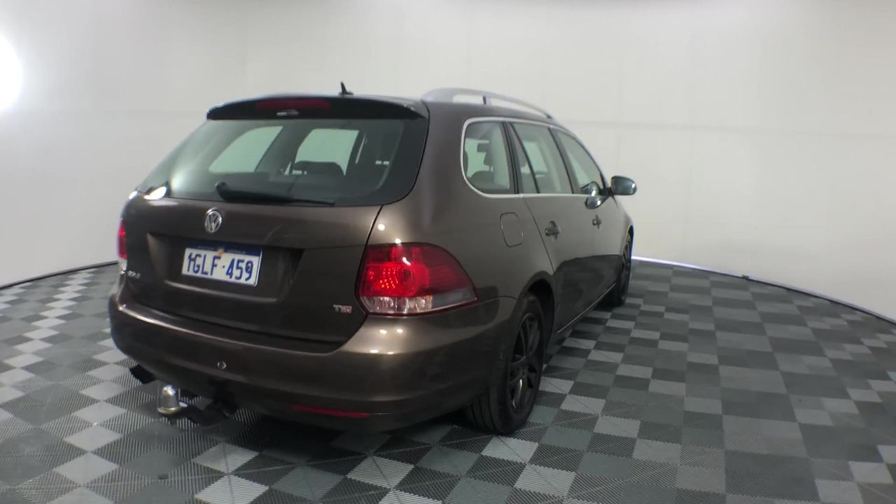 Designer Love Heart Necklace & Earring Set in Silver