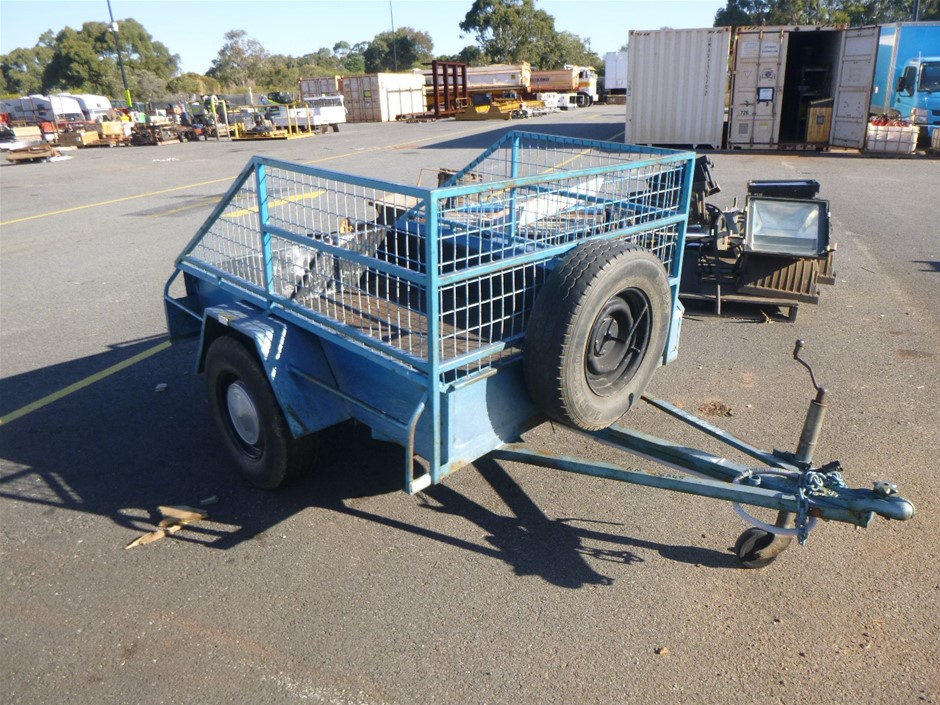 DICKIES Men's 11" Slim Twill Work Short, Size 28, Black, WR849BK.  Buyers N