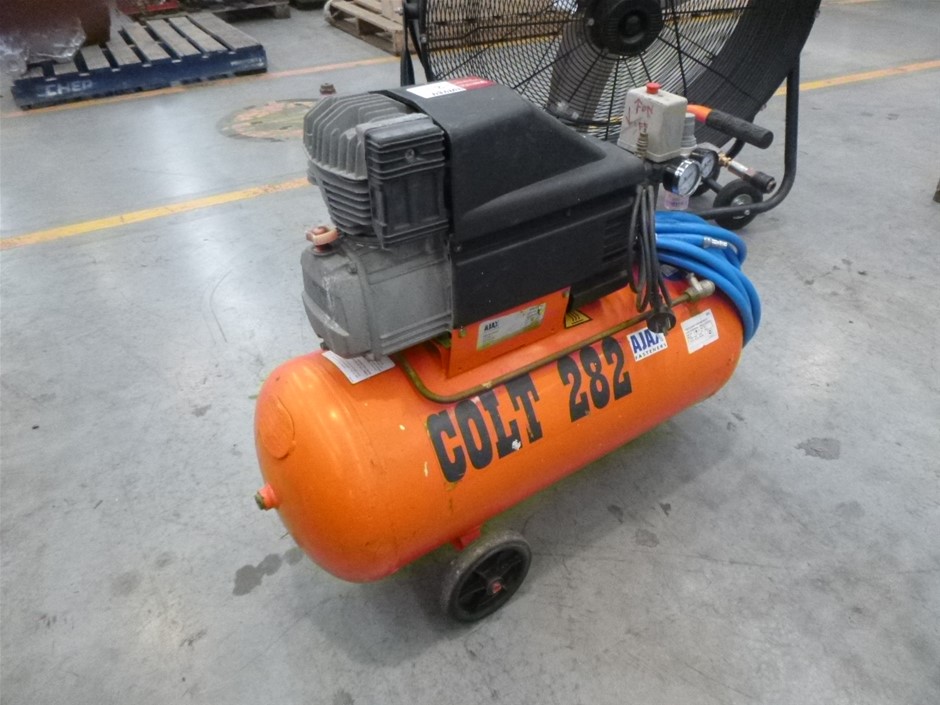 PUMA Kid's Cool Cat 2.0 Slides, PUMA Black/PUMA White, Size 7, 390881. RRP: