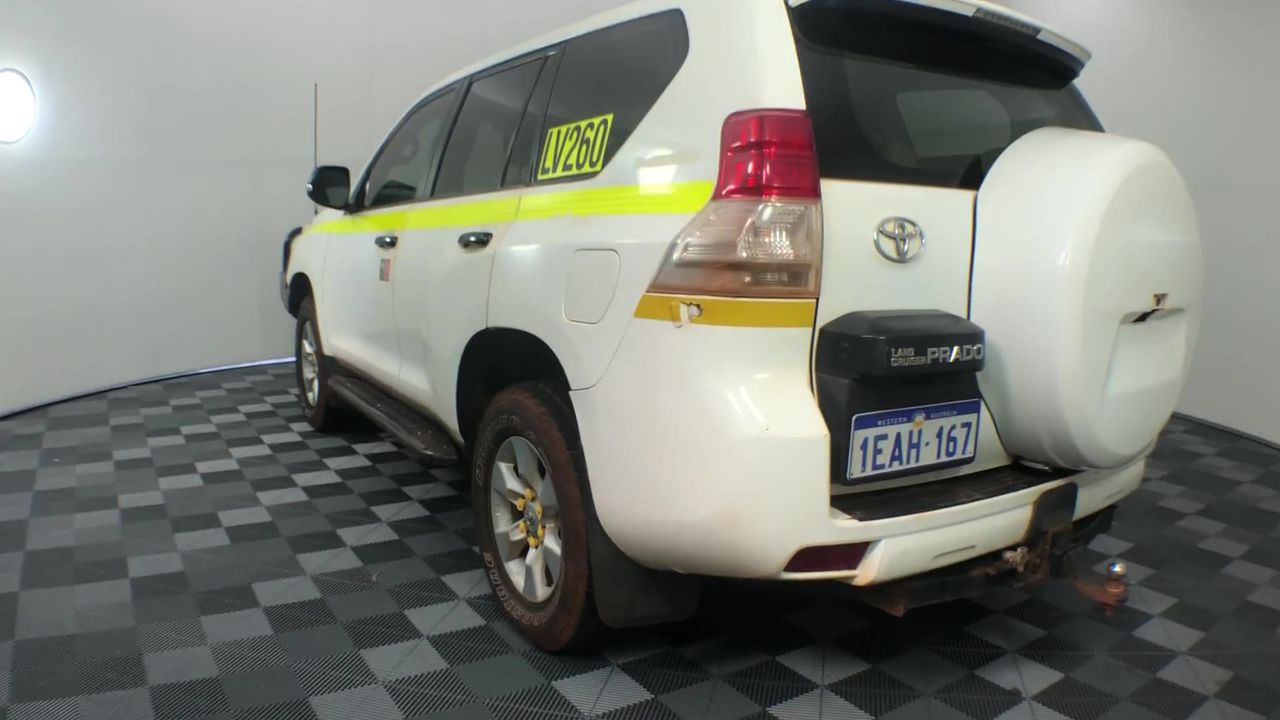 By The Vineyard Mixed Pack Pinot Grigio & Chardonnay (12x 750mL). SEA.