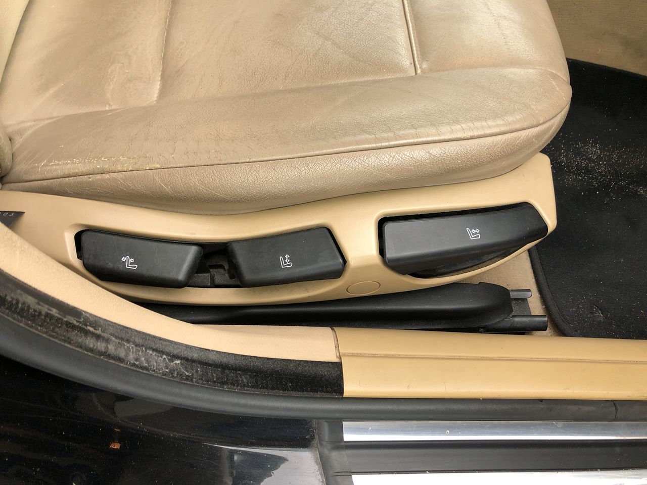 <p>Handheld Gaming Consoles and VISA Gift Card</p>