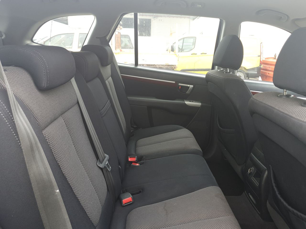 DeWALT 12V-18V Multi-Voltage Battery Charger. NB: Minor use & Not in Origin