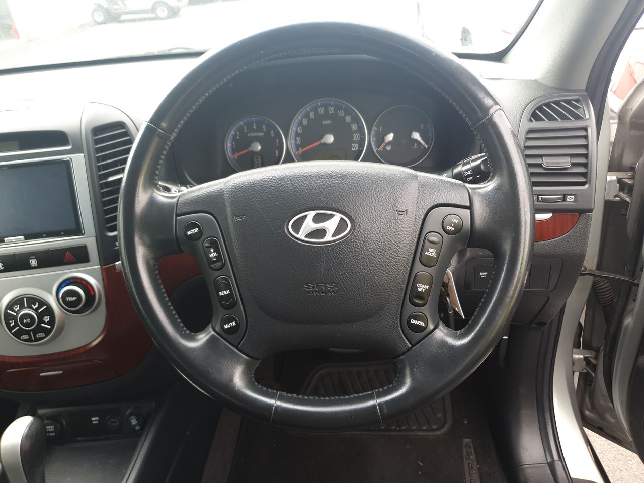 DeWALT 18V 5.0Ah XR Li-Ion Cordless Slide Battery.