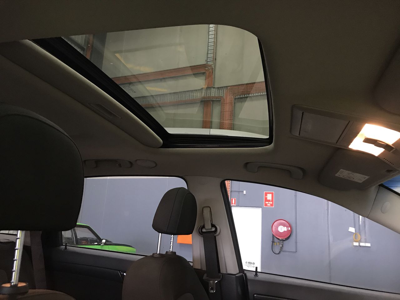 ARVO Roam MTB Pro Mountain Bike, Dark Blue, Large. NB: broken rear deraille