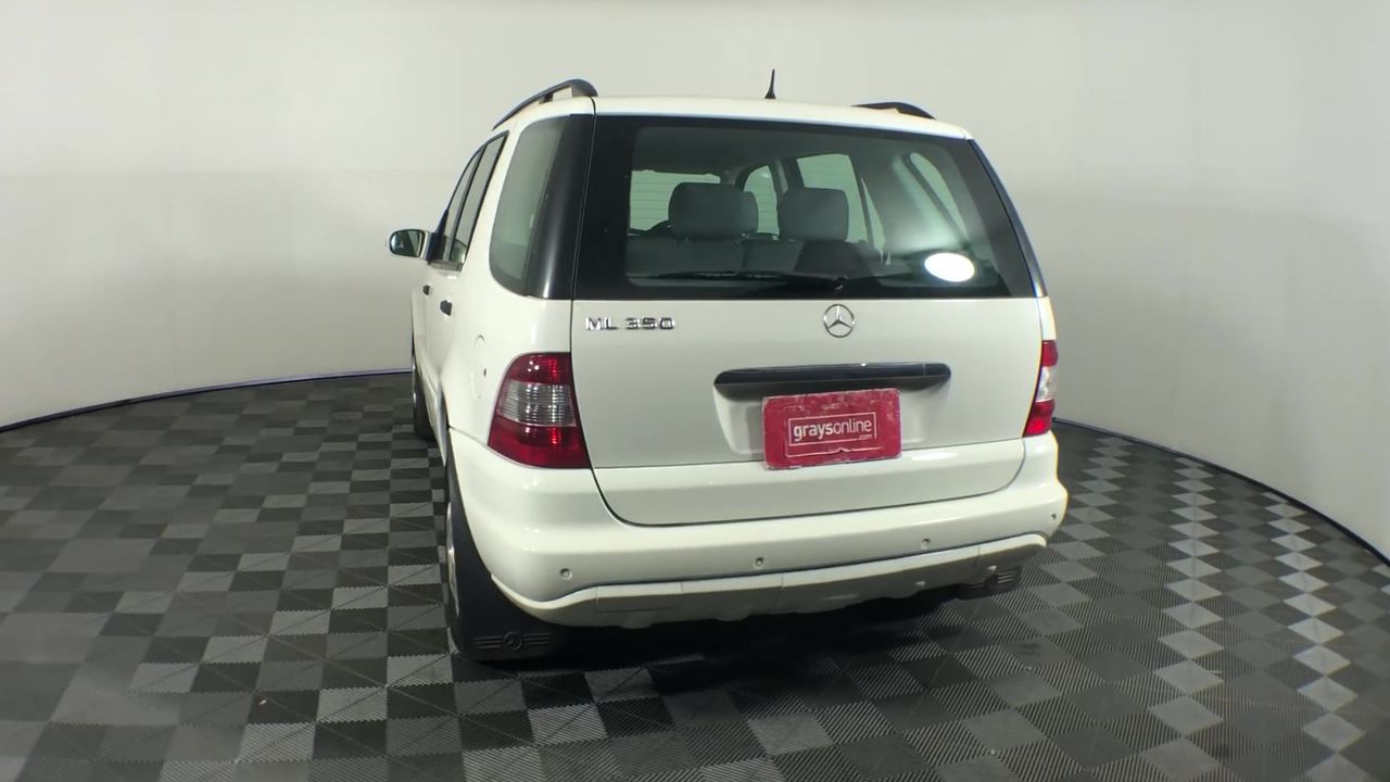 UPPABABY Vista/Vista V2/ Cruz/Cruz V2 Infant Snug Seat, Grey. *Not for use